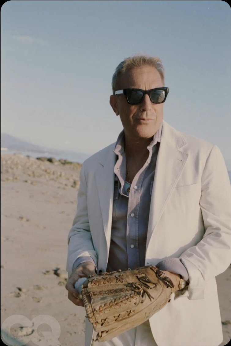 Kevin Costner Reveals His Ideal Partner After Divorcing Christine Baumgartner